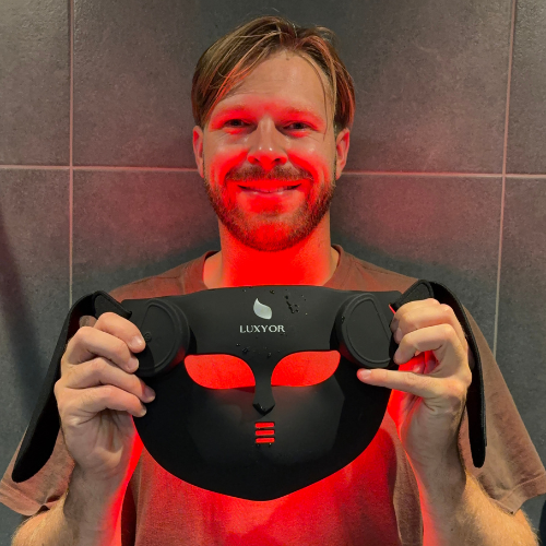 Luxyor RedLight Maske: LED Gesichtsmaske und Nackenband, Lichttherapie mit Rot, Blau, Grün und Infrarot, kabellos